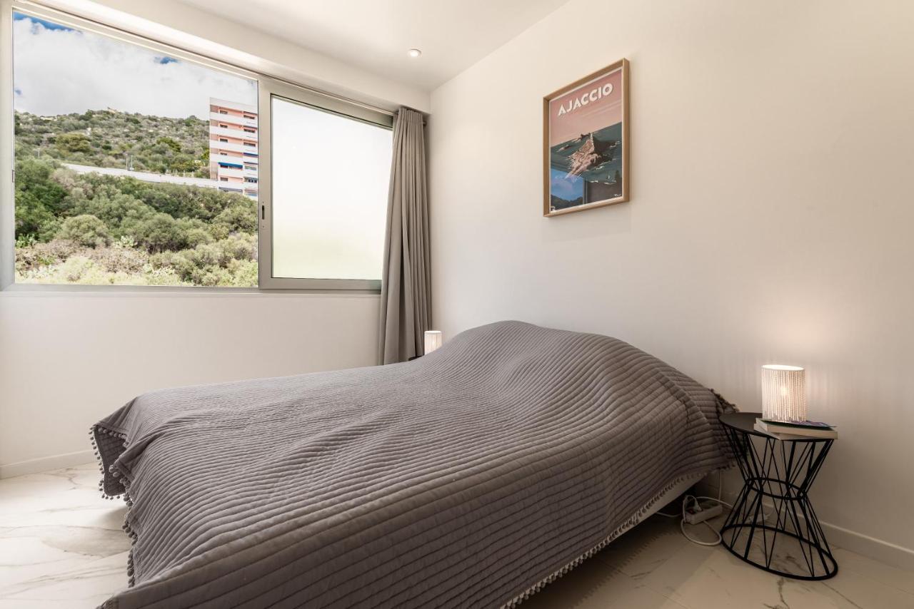 Magnifique Appartement Vue Mer, Spacieux Et Traversant Ajaccio  Exterior photo